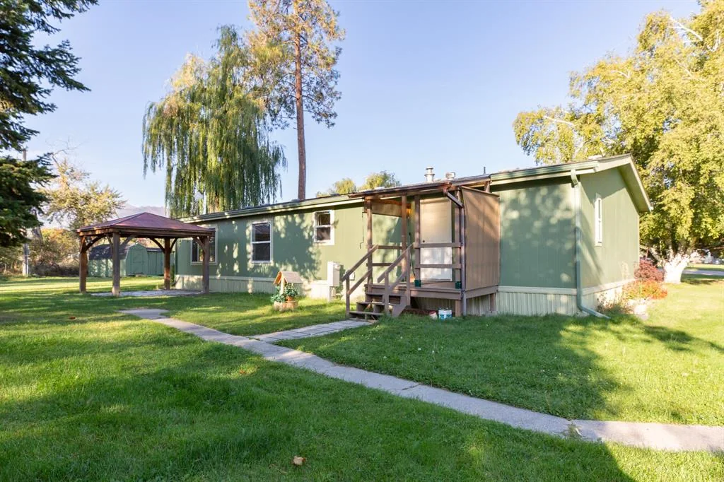 10011 Gateway Road #23 — property photograph 1