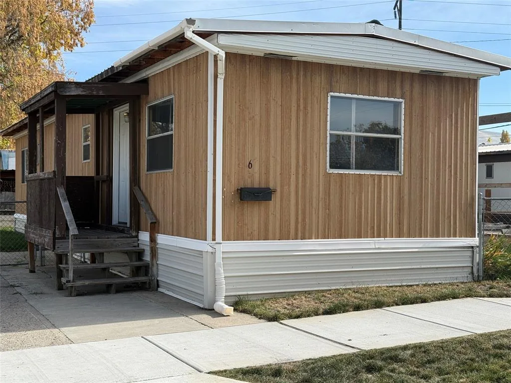 600 Ivy Street #6 — property photograph 1